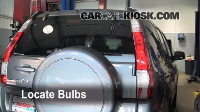 2006 Honda CR-V SE 2.4L 4 Cyl. Éclairage Feux de position arrière (remplacer ampoule)